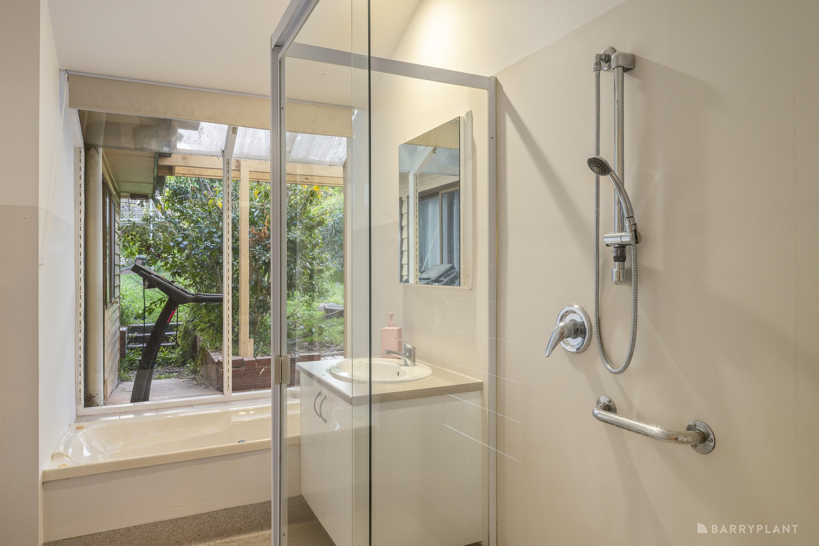 13 Kara Street, Doncaster East, VIC 3109, Doncaster East - Thumbnail 4