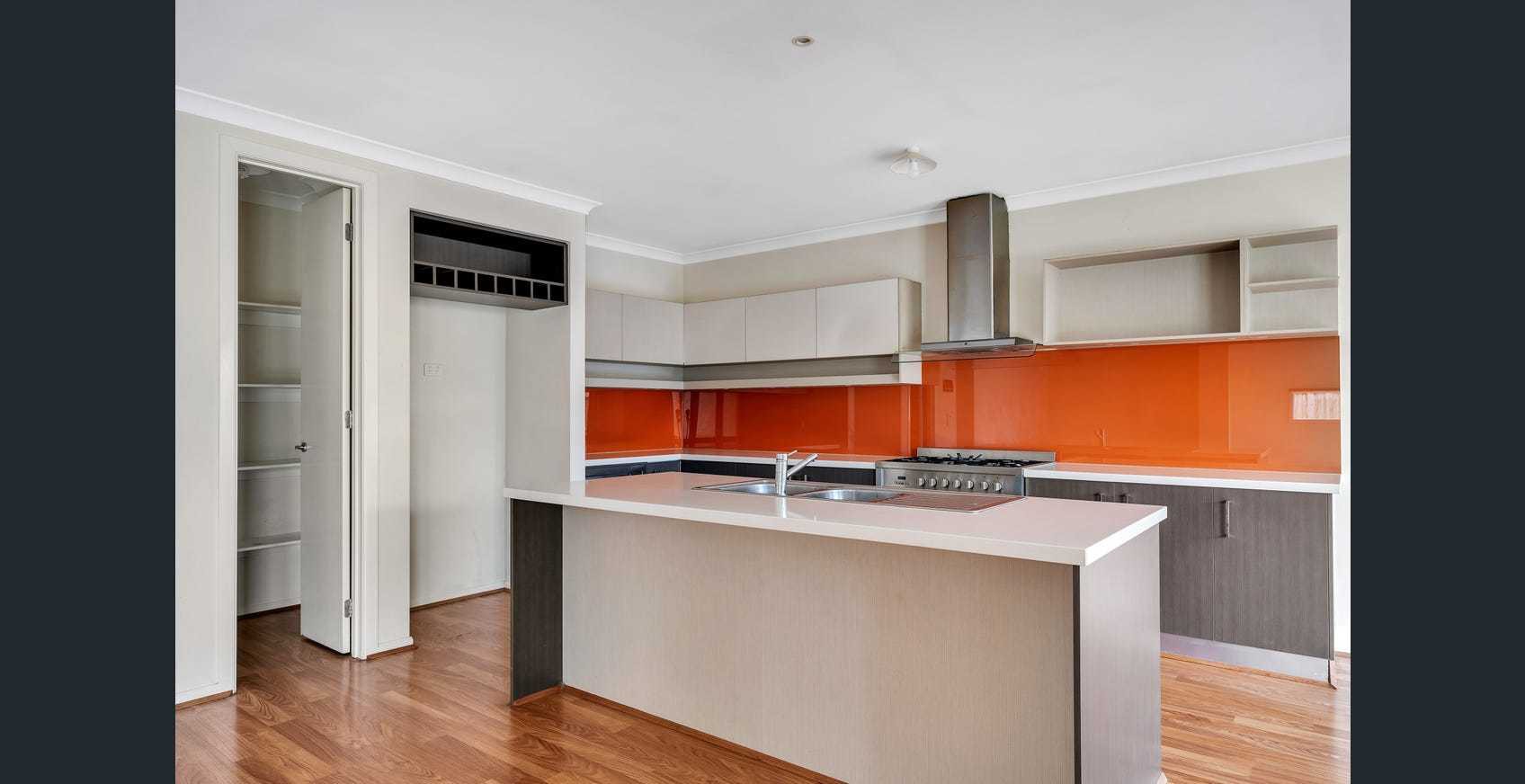 13 Keppel Way, Point Cook, VIC 3030, Point Cook - Thumbnail 3
