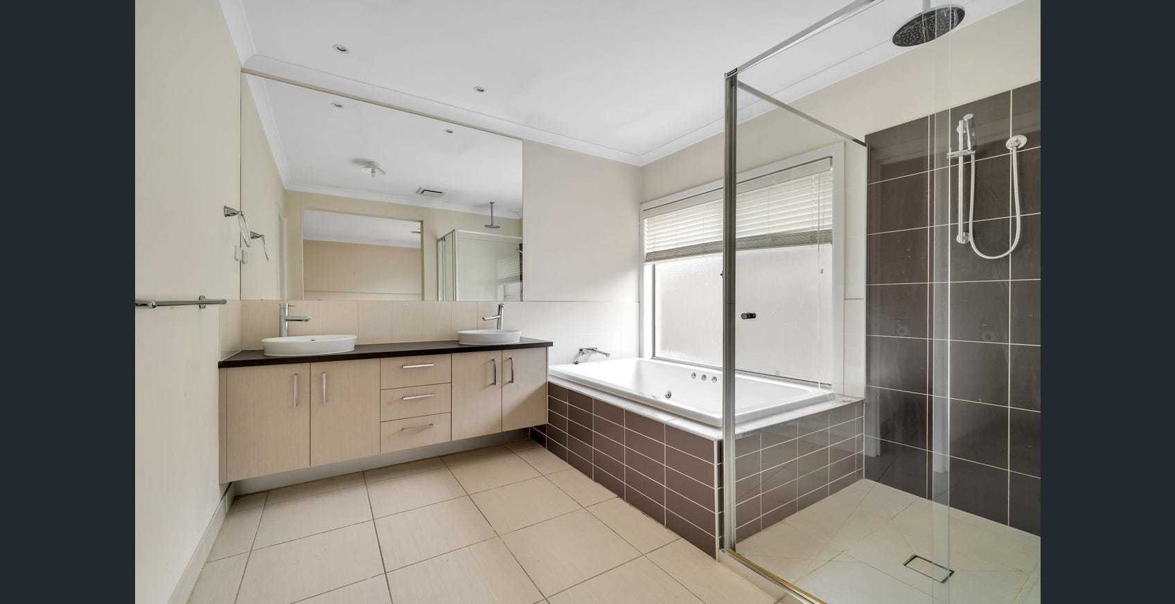 13 Keppel Way, Point Cook, VIC 3030, Point Cook - Thumbnail 5