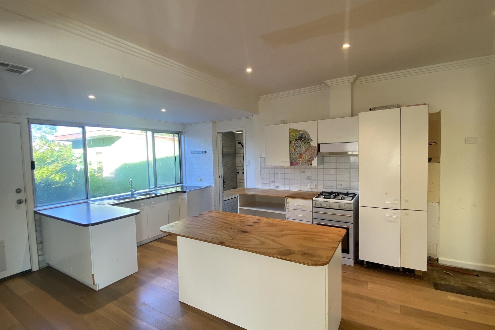 13 Kia Ora Road, Reservoir, VIC 3073, Reservoir - Thumbnail 5