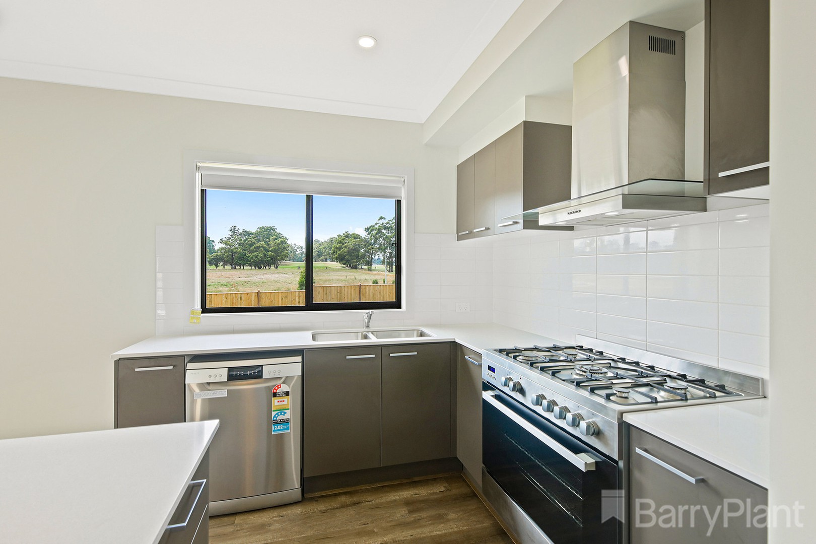 13 Kingston Heath Drive, Drouin, VIC 3818, Drouin - Thumbnail 6