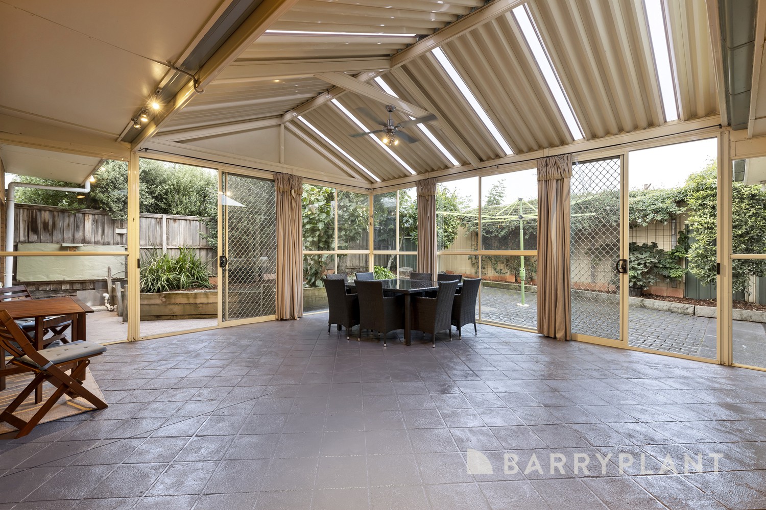 13 Landbury Road, Bundoora, VIC 3083, Bundoora - Thumbnail 4