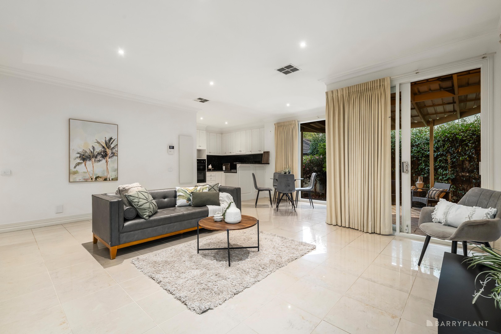 13 Laurie Road, Doncaster East, VIC 3109, Doncaster East - Thumbnail 5