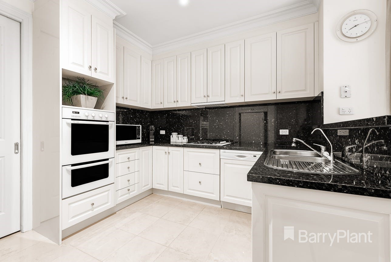 13 Laurie Road, Doncaster East, VIC 3109, Doncaster East - Thumbnail 6