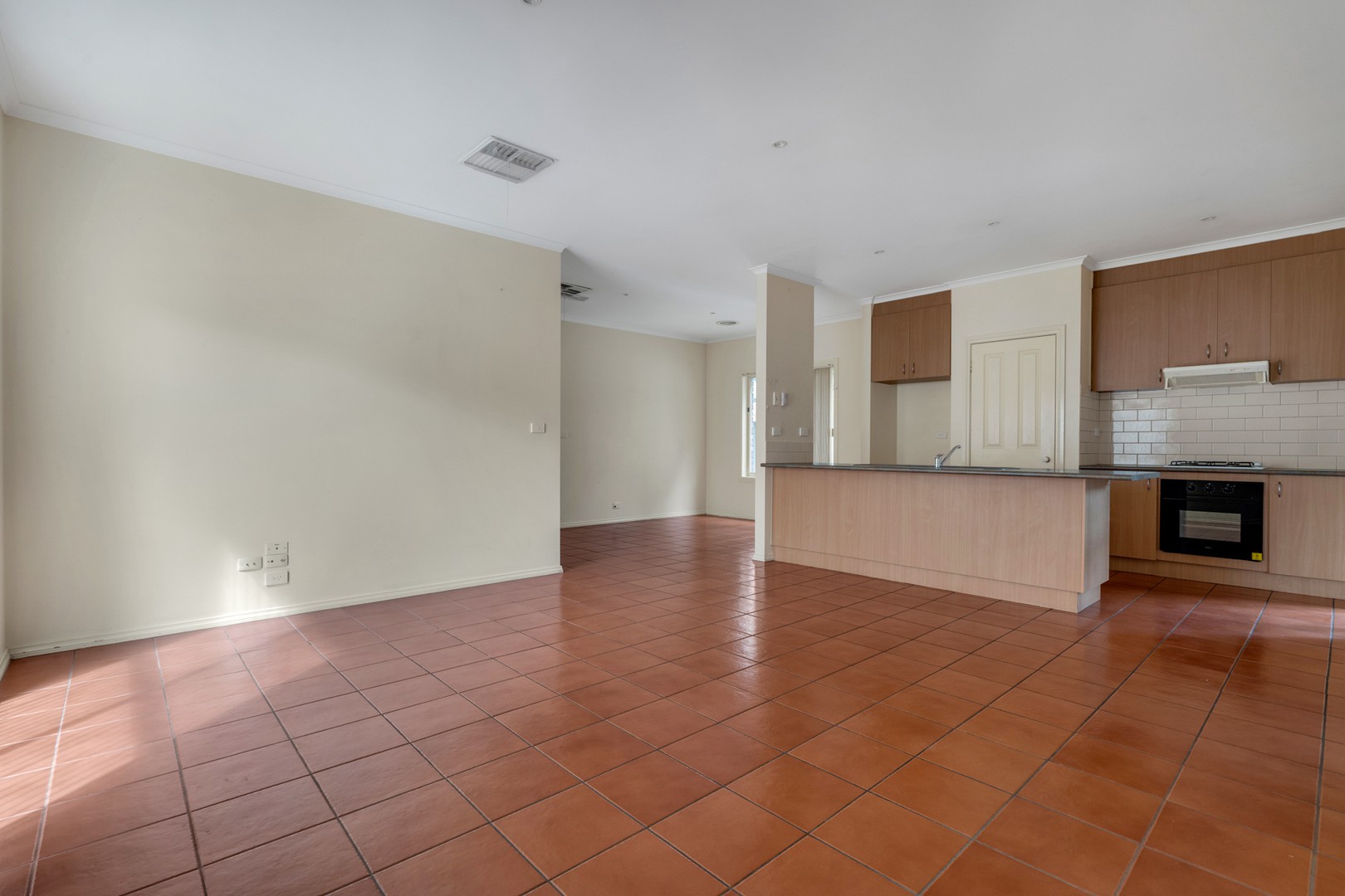 13 Leawood Glade, Craigieburn, VIC 3064, Craigieburn - Thumbnail 7