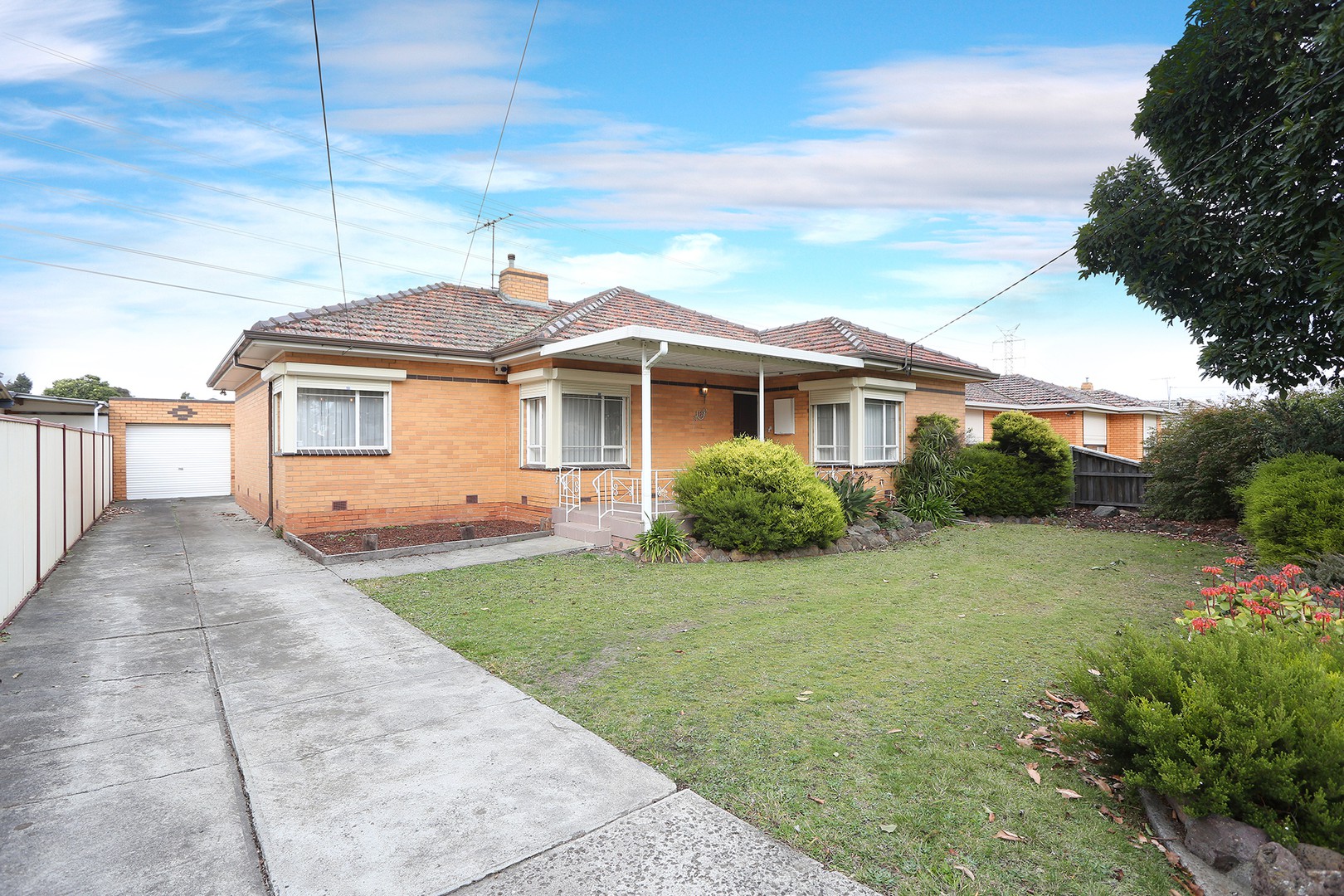 13 Lindenow Street, Reservoir, VIC 3073, Reservoir - Thumbnail 2