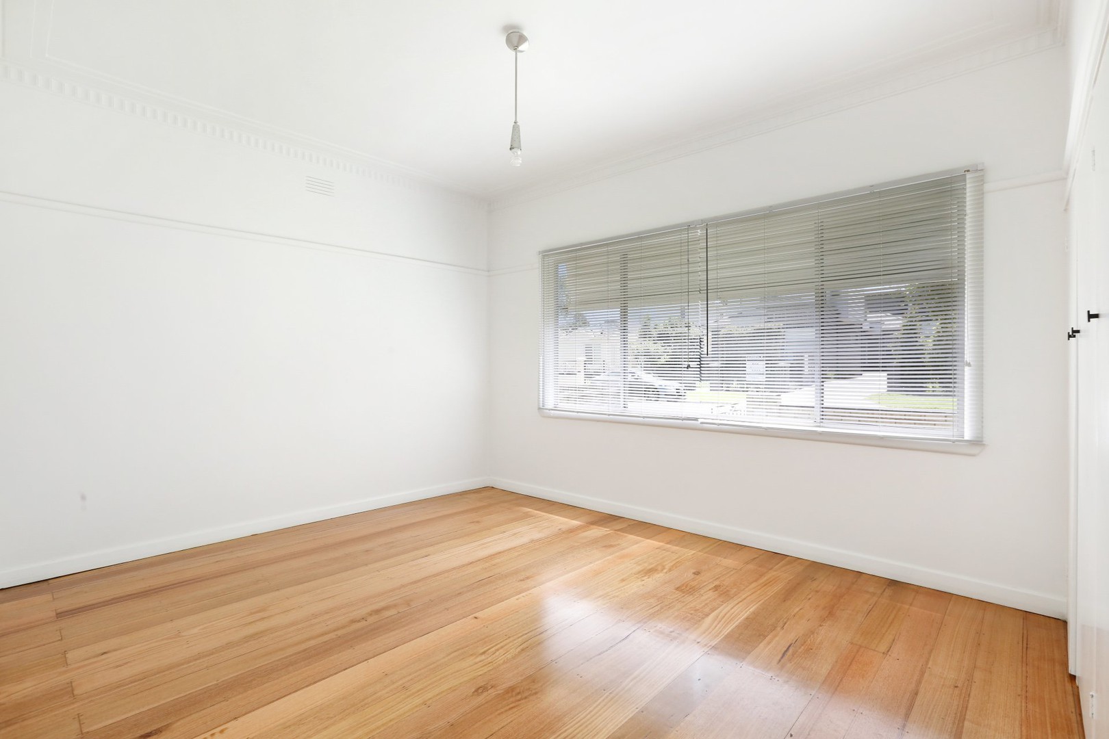 13 Lothair Street, Pascoe Vale South, VIC 3044, Pascoe Vale South - Thumbnail 4