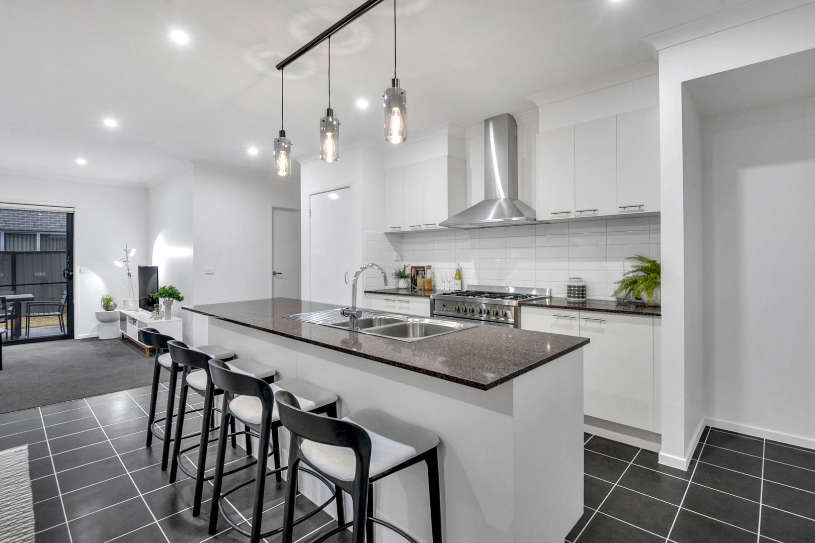 13 Lush Drive, Craigieburn, VIC 3064, Craigieburn - Thumbnail 4