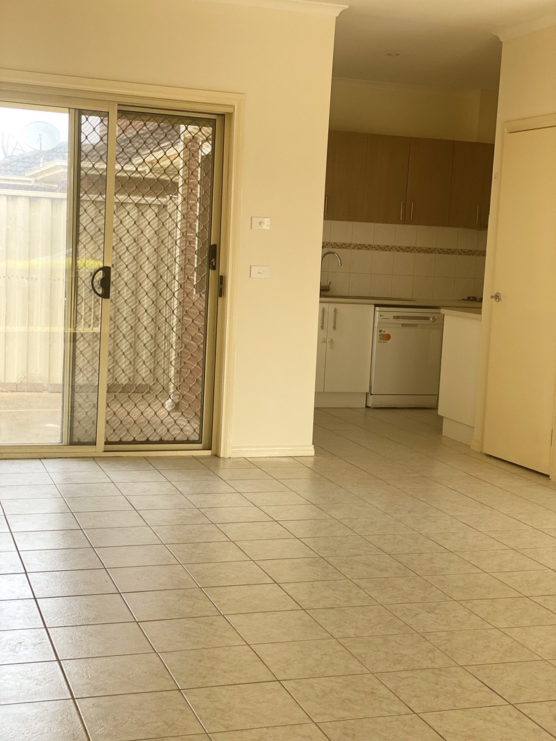 13 Mackey Street, Lalor, VIC 3075, Lalor - Thumbnail 2
