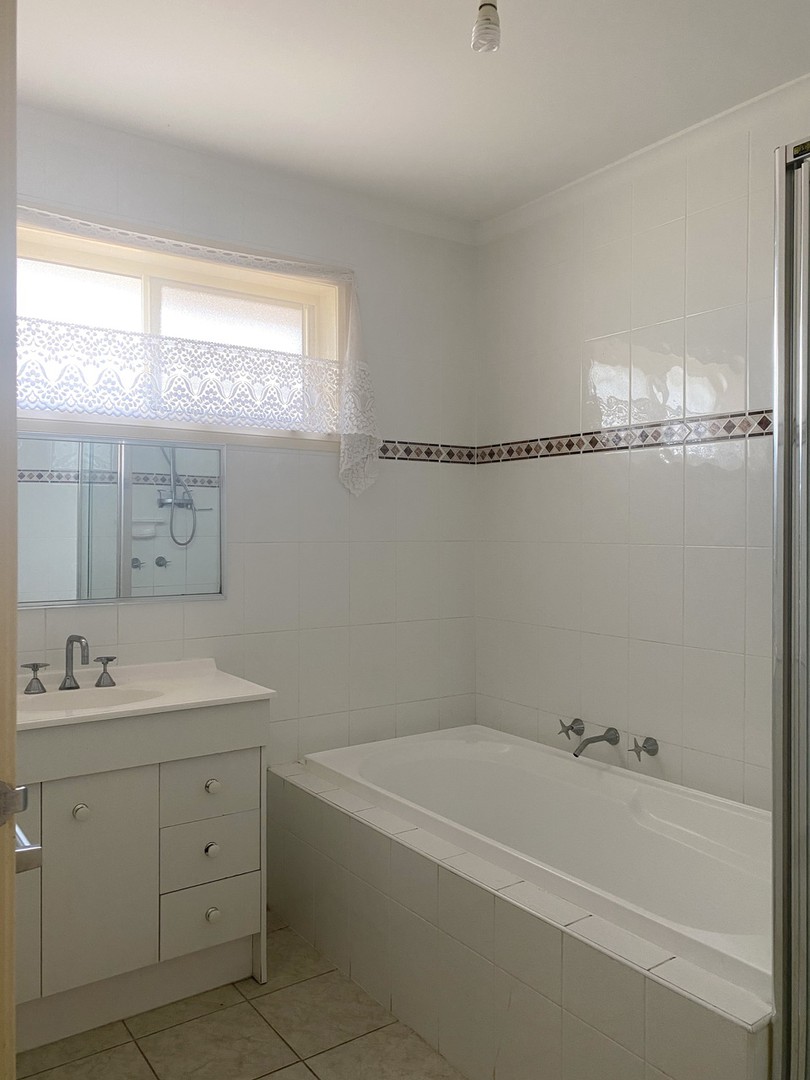 13 Mackey Street, Lalor, VIC 3075, Lalor - Thumbnail 4
