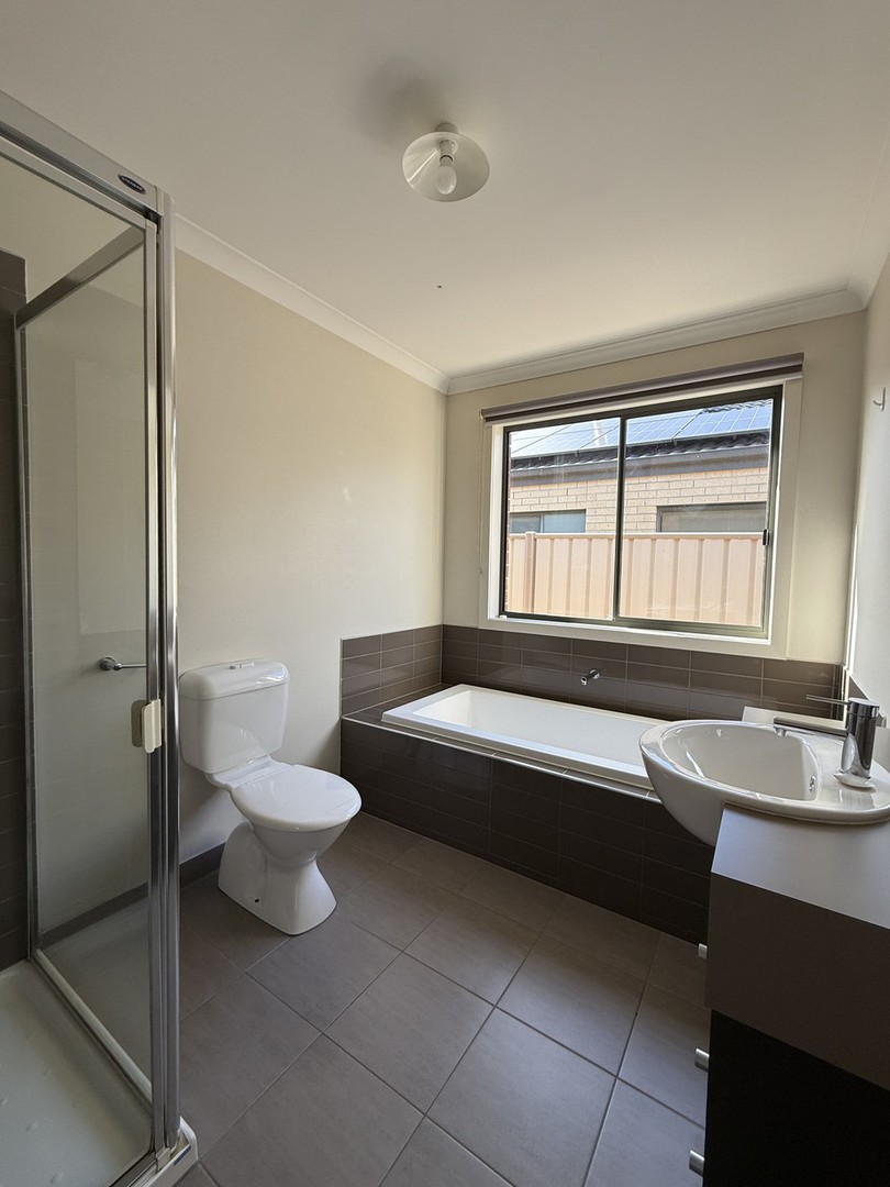 13 Magpie Street, Brookfield, VIC 3338, Brookfield - Thumbnail 6