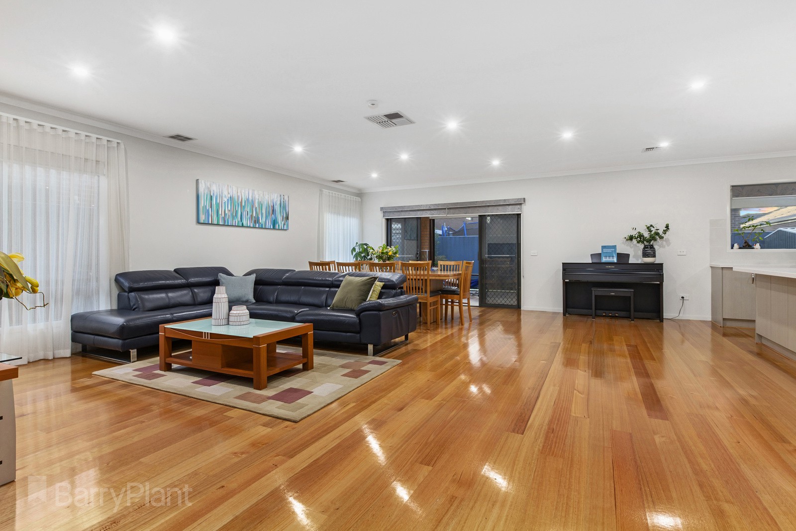 13 Maiden Crescent, Point Cook, VIC 3030, Point Cook - Thumbnail 5