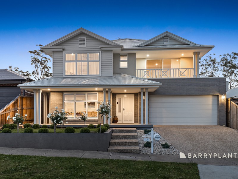 13 Mainstone Street, Drouin, VIC 3818 - Image - 01/12/2025