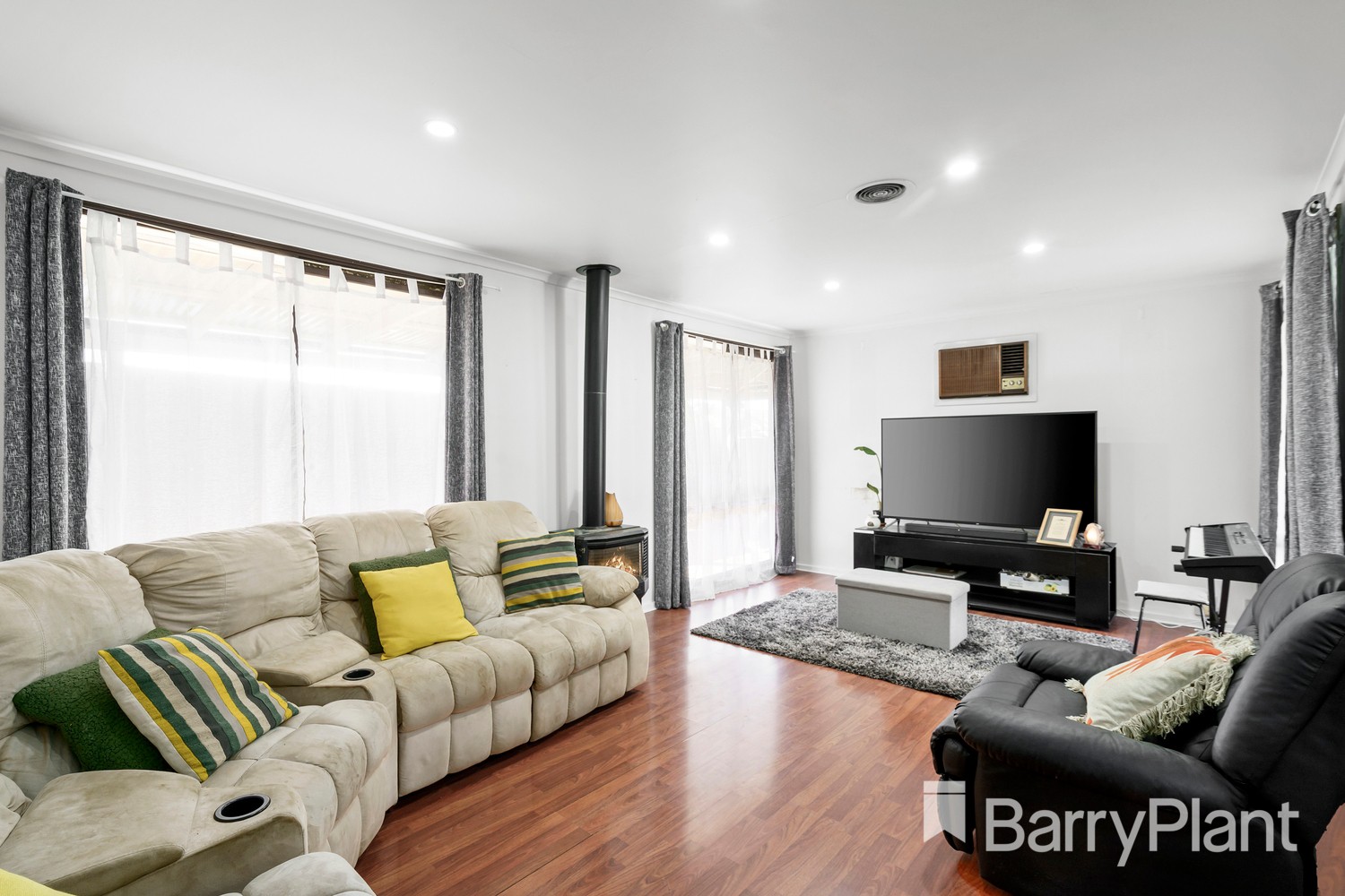 13 Marchant Crescent, Sunshine West, VIC 3020, Sunshine West - Thumbnail 2