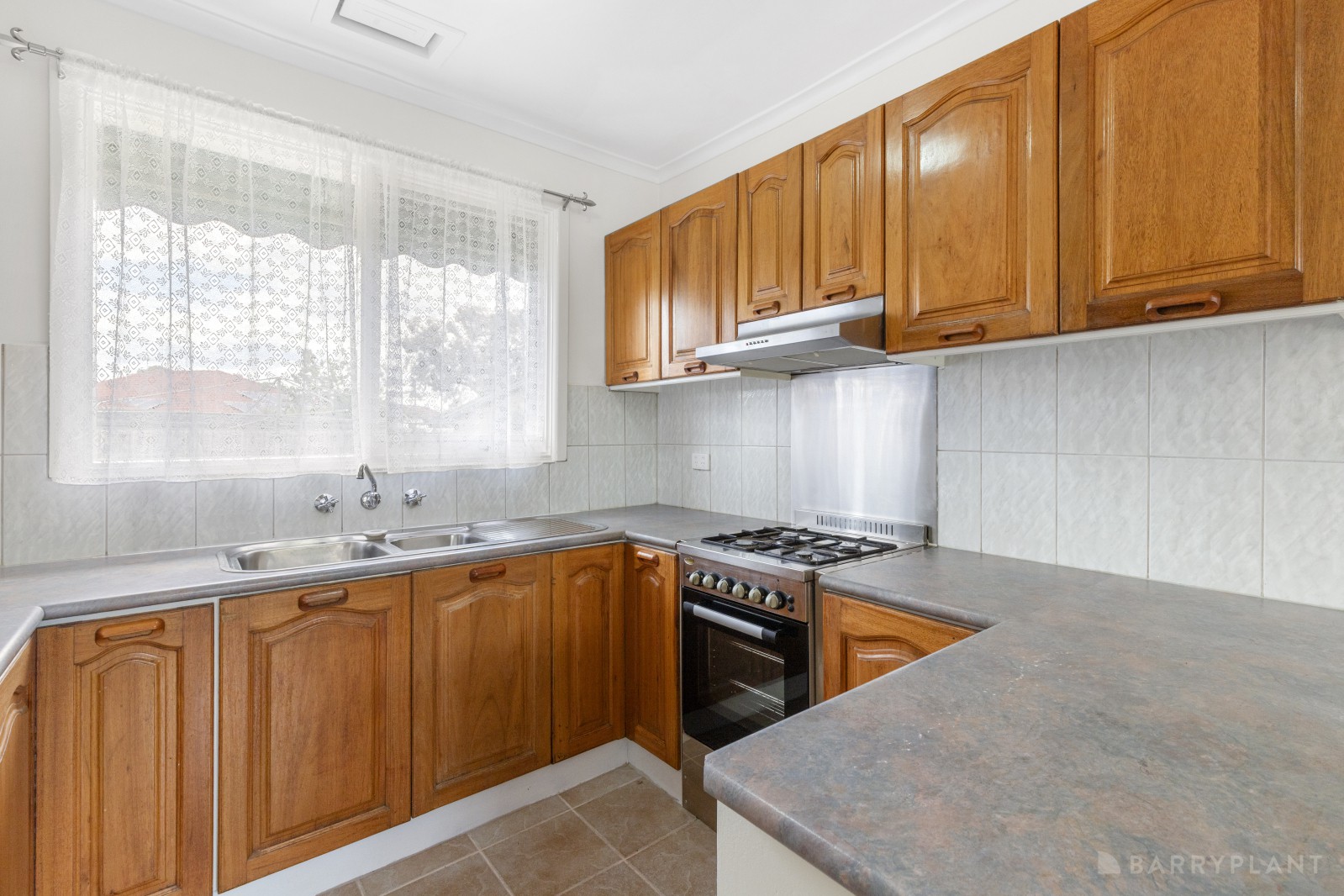 13 Mark Court, Noble Park, VIC 3174, Noble Park - Thumbnail 3