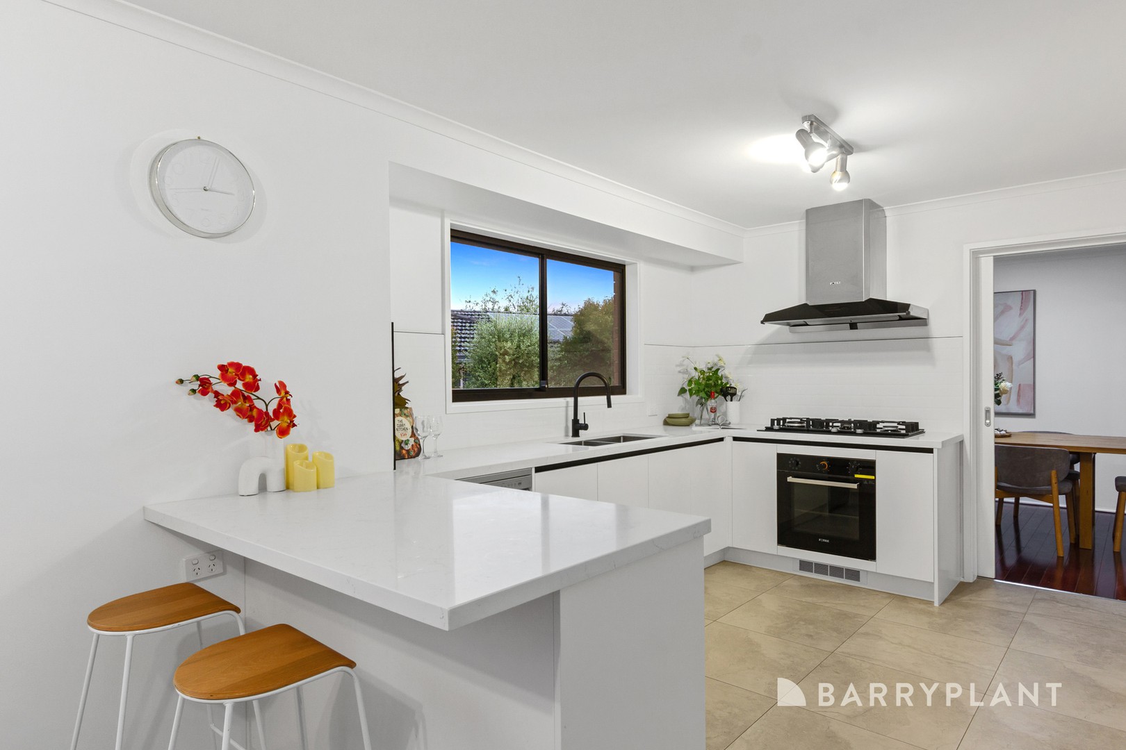 13 Markhill Place, Knoxfield, VIC 3180 - Thumbnail 2 - 30/04/2025