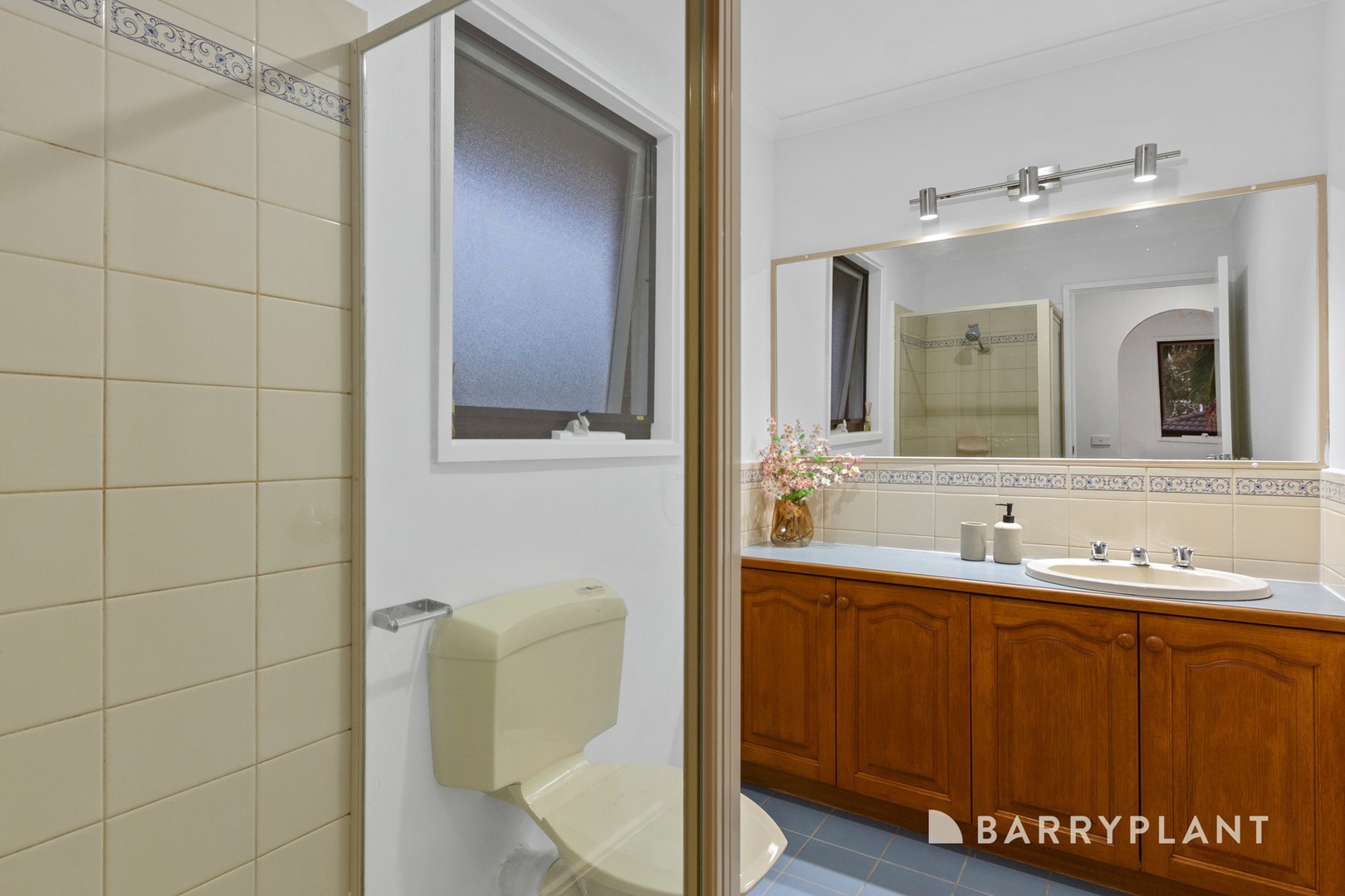 13 Markhill Place, Knoxfield, VIC 3180, Knoxfield - Thumbnail 8