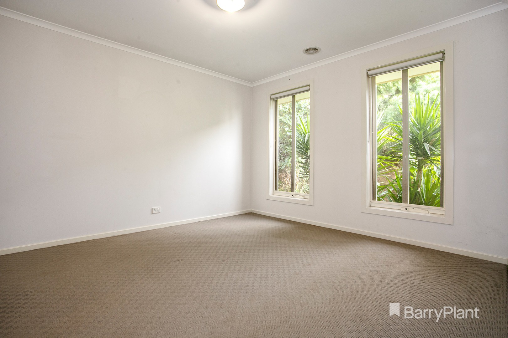 13 Mathew Court, Drouin, VIC 3818 - Thumbnail 2 - 13/11/2025