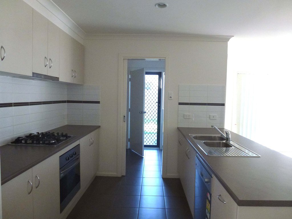 13 McCosker StreetSunbury, VIC 3429  - Leased, Sunbury - Thumbnail 5