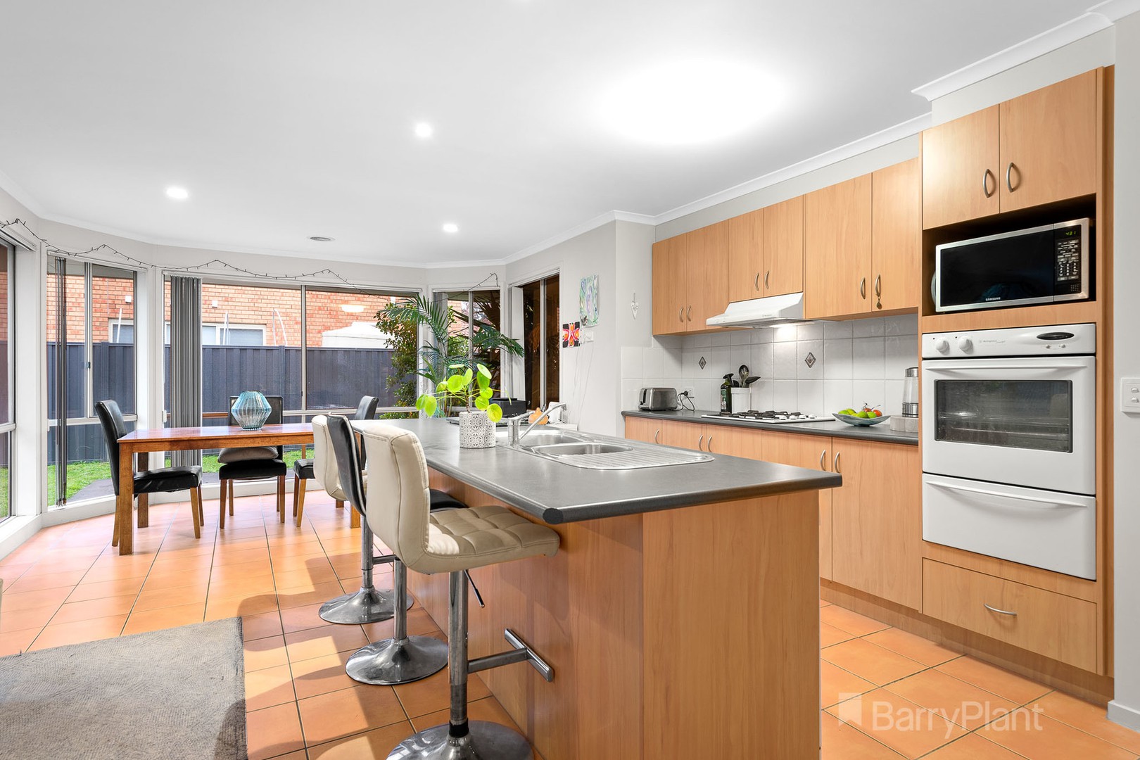 13 Mccubbin Way, Berwick, VIC 3806, Berwick - Thumbnail 4