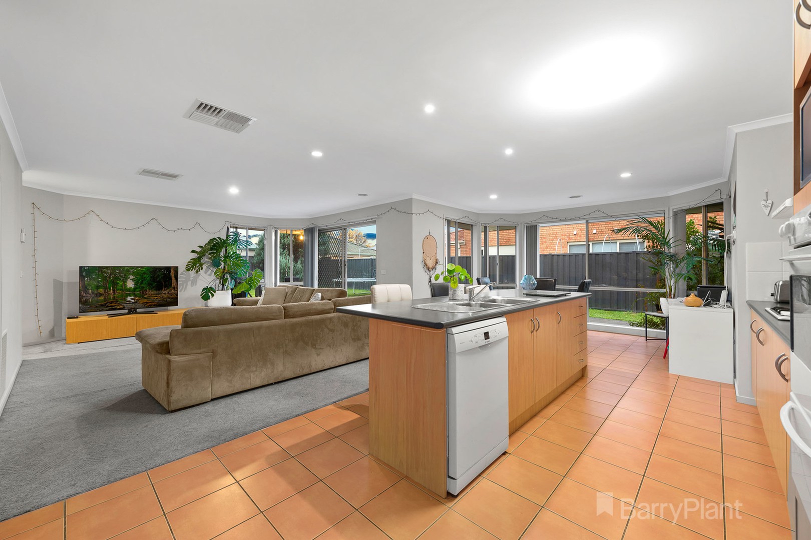 13 Mccubbin Way, Berwick, VIC 3806, Berwick - Thumbnail 5