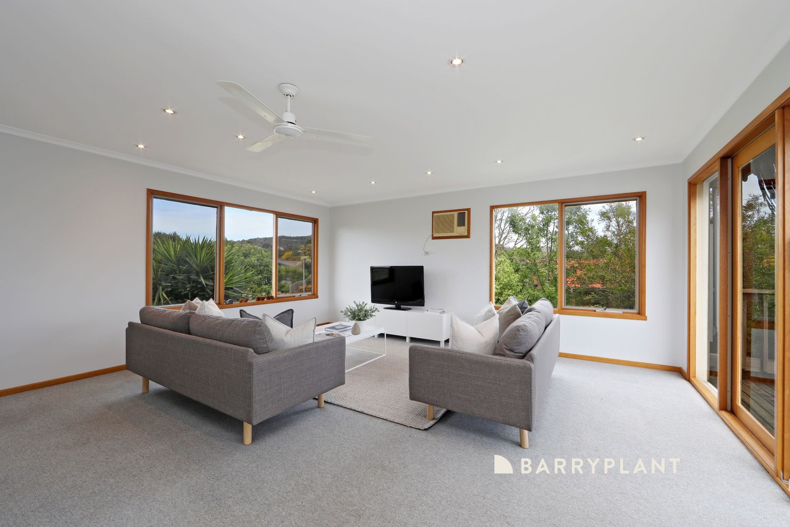 13 Melaleuca Court, Rowville, VIC 3178, Rowville - Thumbnail 4