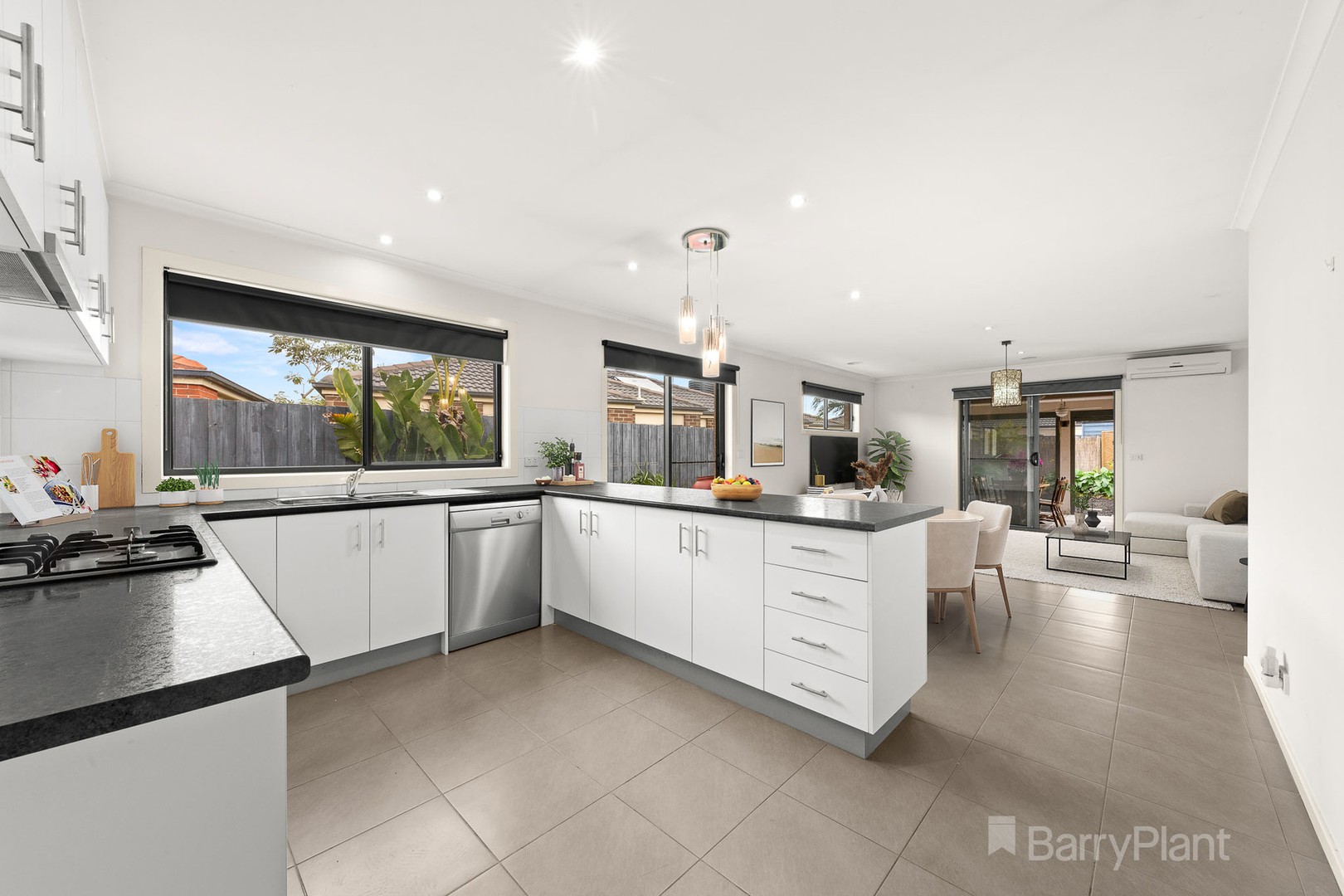 13 Melissa Way, Pakenham, VIC 3810, Pakenham - Thumbnail 6
