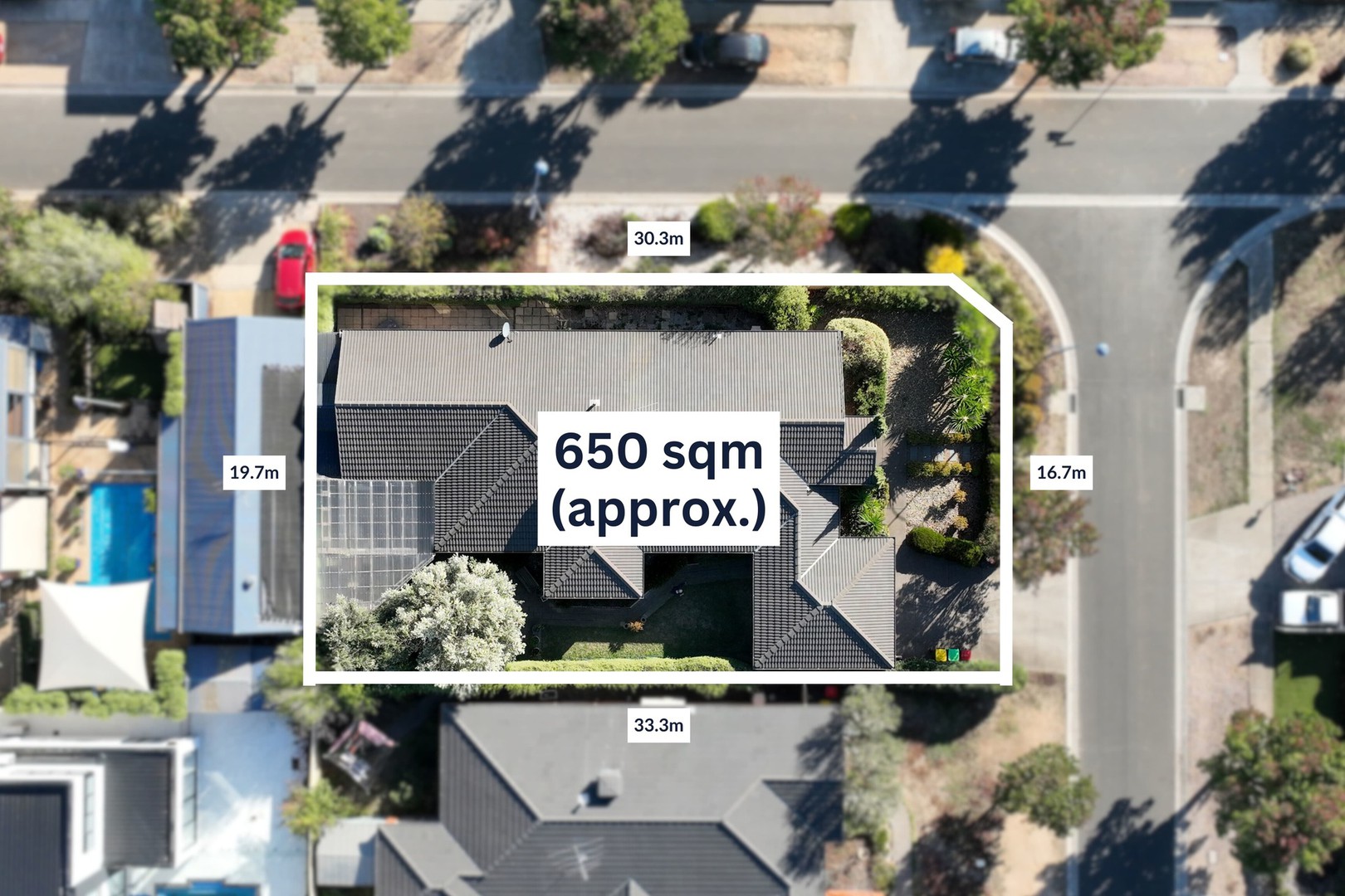 13 Messina Crescent, Point Cook, VIC 3030 - Thumbnail 2 - 07/05/2025