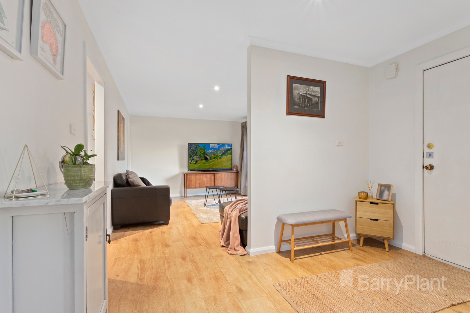 13 Metropolitan Avenue, Craigieburn, VIC 3064, Craigieburn - Thumbnail 5