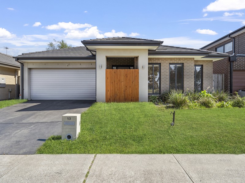 13 Montmarte Boulevard, Burnside, VIC 3023 - Image - 13/12/2024