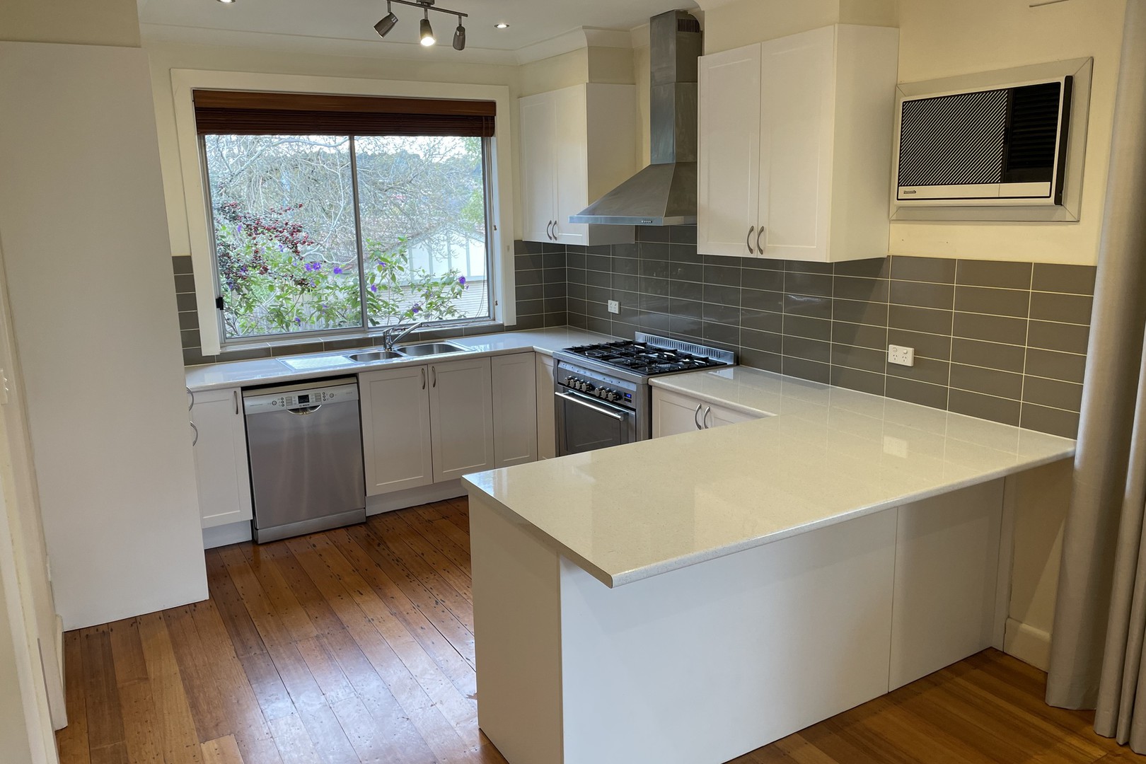 13 Moorwatha Street, Macleod, VIC 3085, Macleod - Thumbnail 2