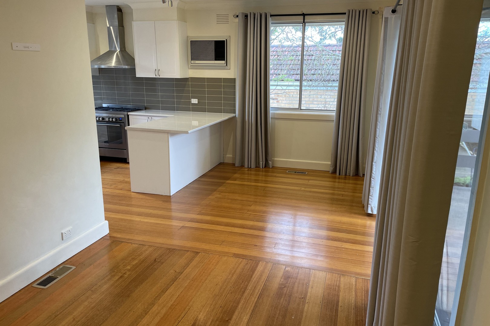 13 Moorwatha Street, Macleod, VIC 3085, Macleod - Thumbnail 3