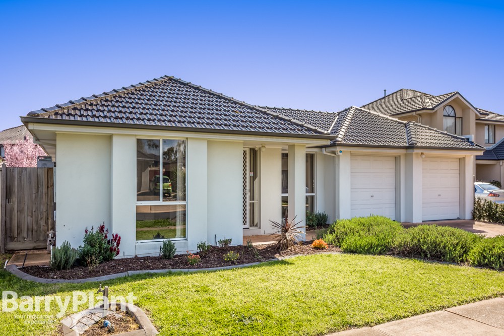 13 Morning Close, Sanctuary Lakes, VIC 3030