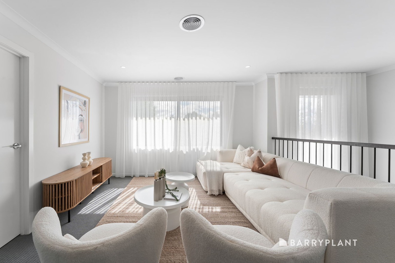 13 Morwell Avenue, Watsonia, VIC 3087 - Thumbnail 2 - 15/04/2026