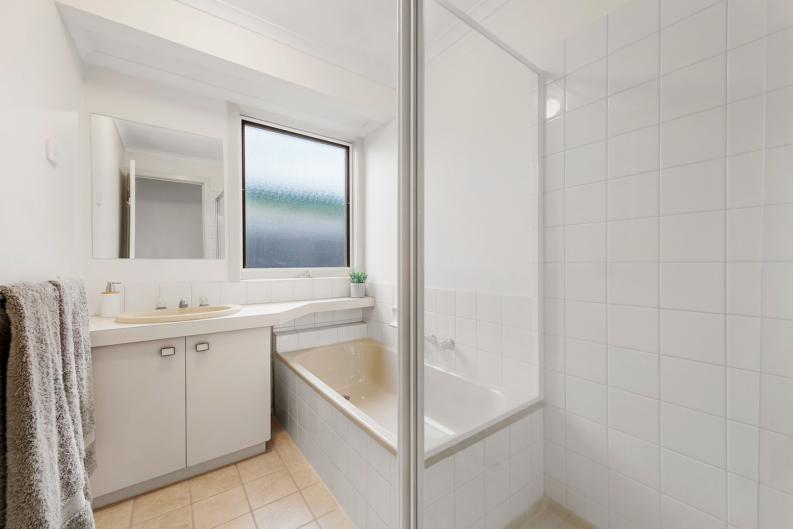 13 Murray Close, Frankston, VIC 3199, Frankston - Thumbnail 8