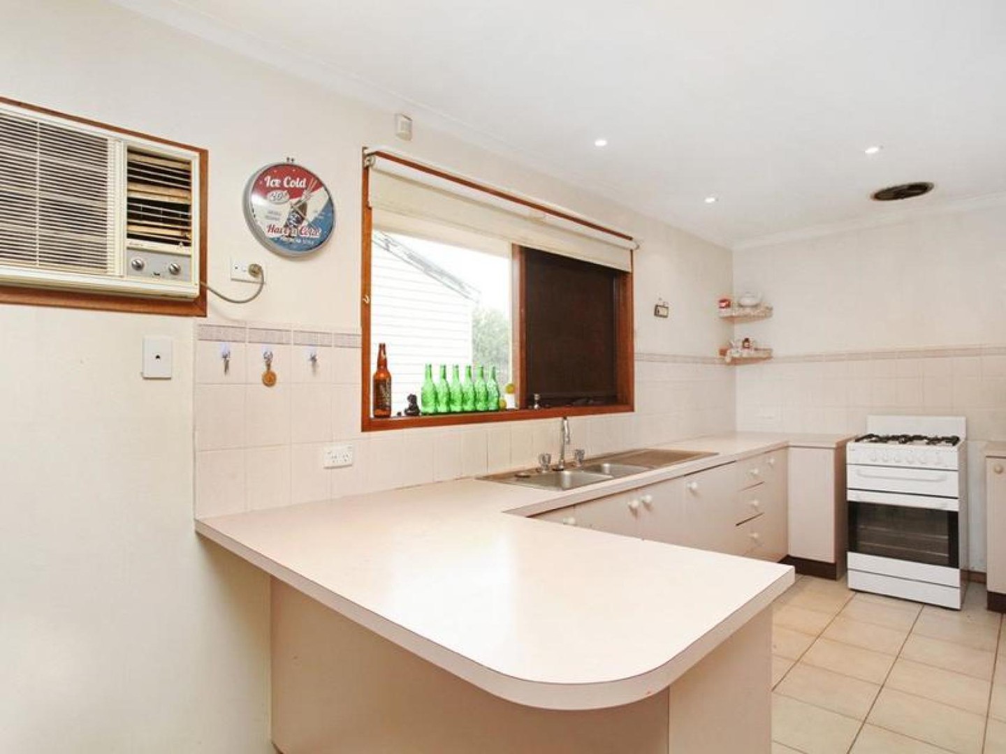 13 Nelson Court, Melton South, VIC 3338 - Thumbnail 1 - 21/09/2021