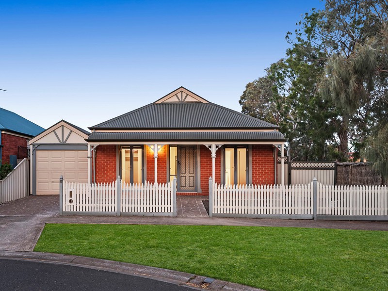 13 Netherton Place, Caroline Springs, VIC 3023 - Image - 22/10/2026