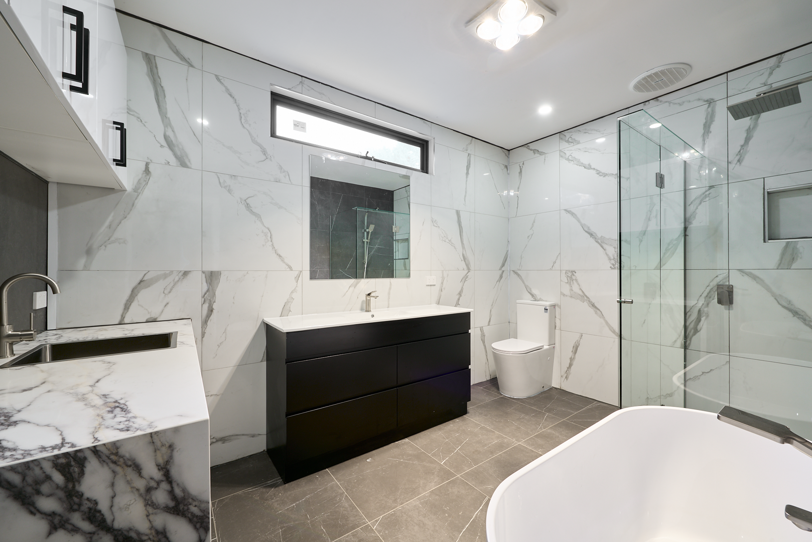 13 Neville Avenue, Seaford, VIC 3198 - Thumbnail 2 - 06/02/2026