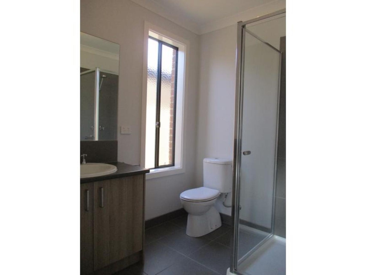 13 Orton Crescent, Bacchus Marsh, VIC 3340, Bacchus Marsh - Thumbnail 3