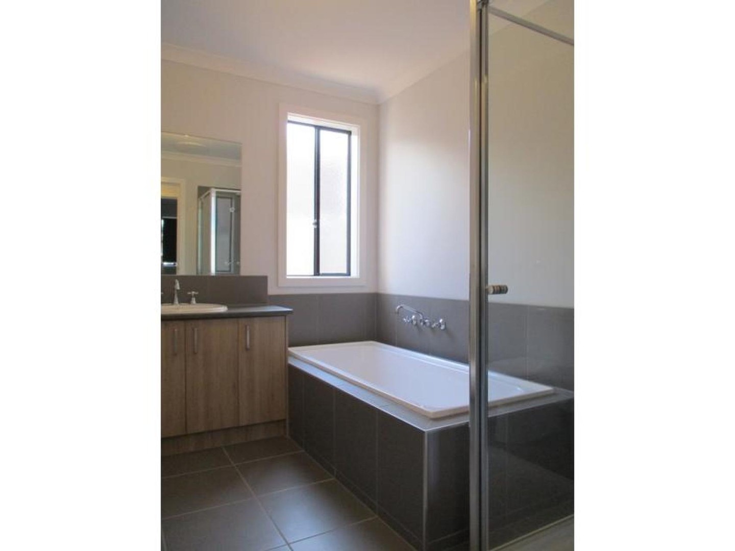13 Orton Crescent, Bacchus Marsh, VIC 3340, Bacchus Marsh - Thumbnail 6