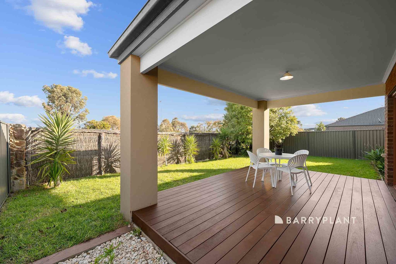 13 Page Close, Pakenham, VIC 3810, Pakenham - Thumbnail 2