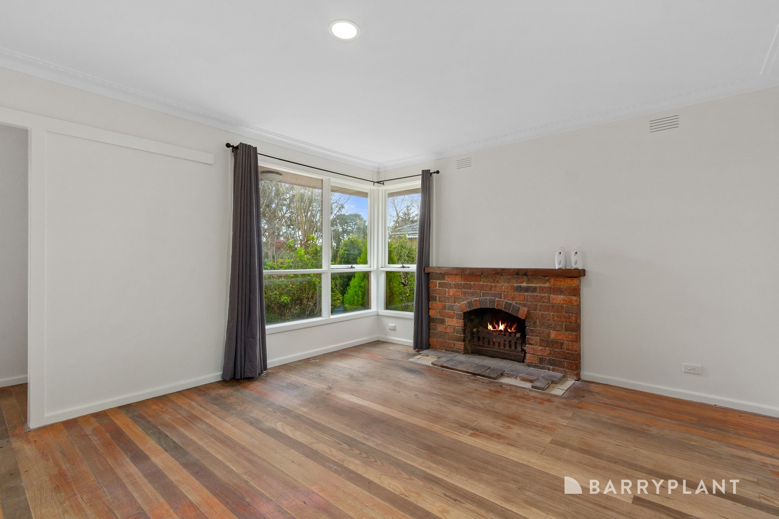 13 Paisley Avenue, Boronia, VIC 3155, Boronia - Thumbnail 2