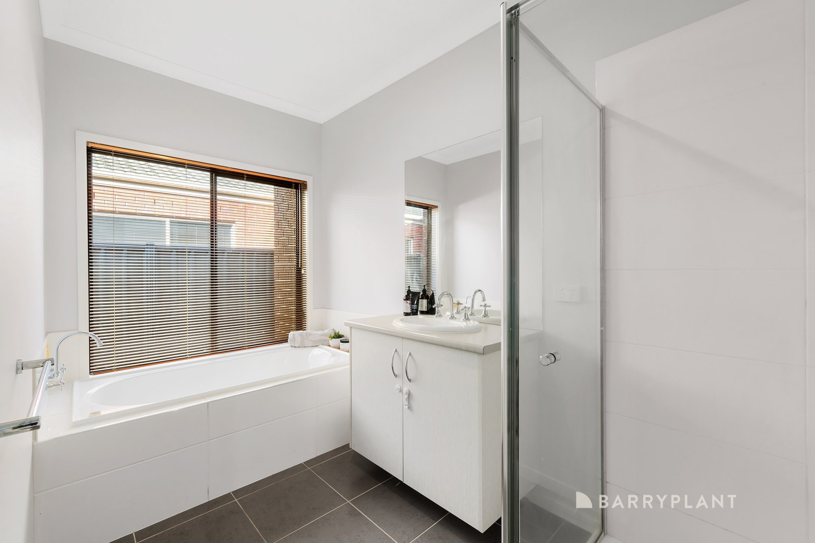 13 Panton Gap Drive, South Morang, VIC 3752, South Morang - Thumbnail 7
