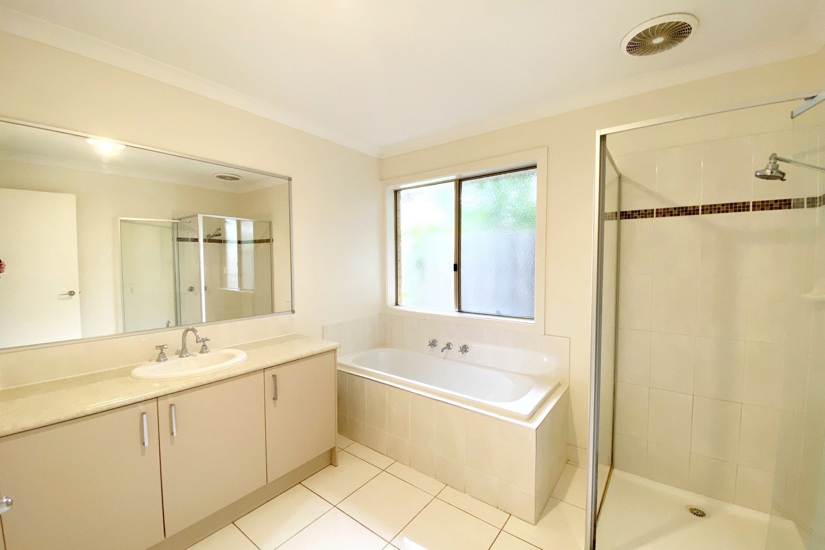 13 Peridot Avenue, Officer, VIC 3809, Officer - Thumbnail 7