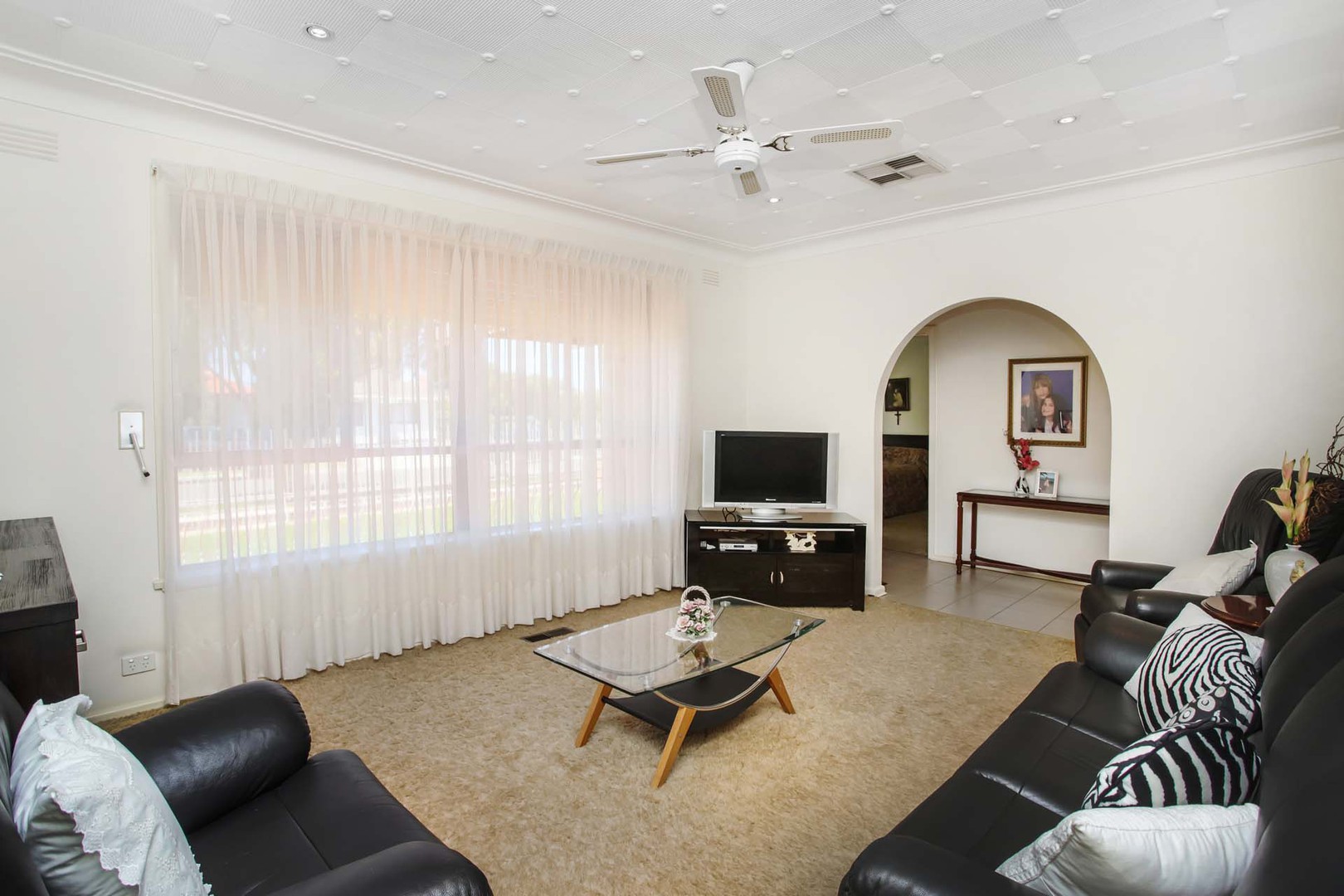 13 Perth Avenue, Albion, VIC 3020, Albion - Thumbnail 2