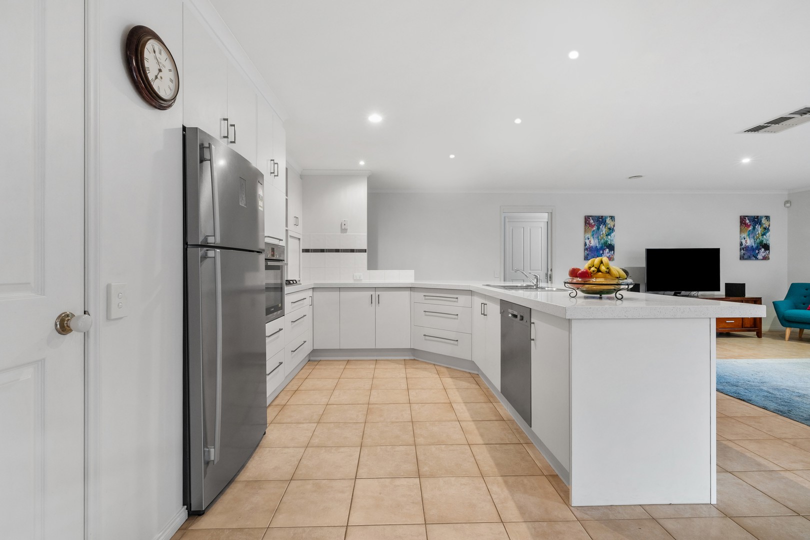 13 Pilgrim Drive, Hillside, VIC 3037, Hillside - Thumbnail 3