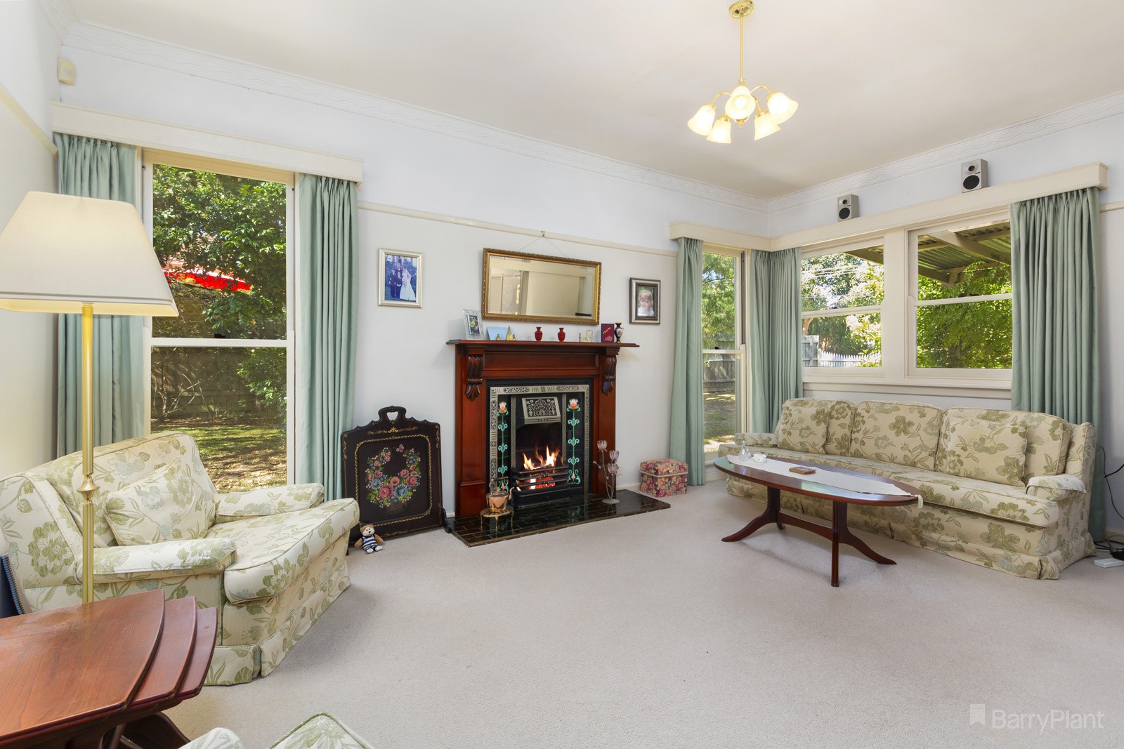13 Pine Road, Bayswater, VIC 3153, Bayswater - Thumbnail 2