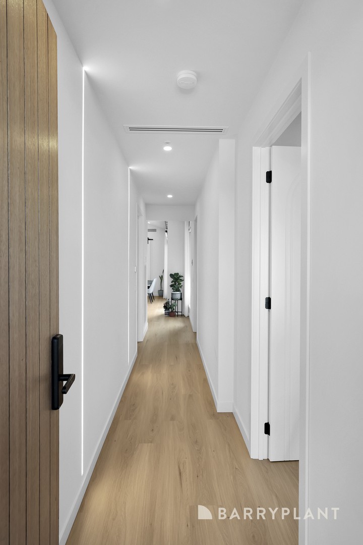 13 Pitchstone Circuit, Epping, VIC 3076 - Thumbnail 2 - 09/09/2026