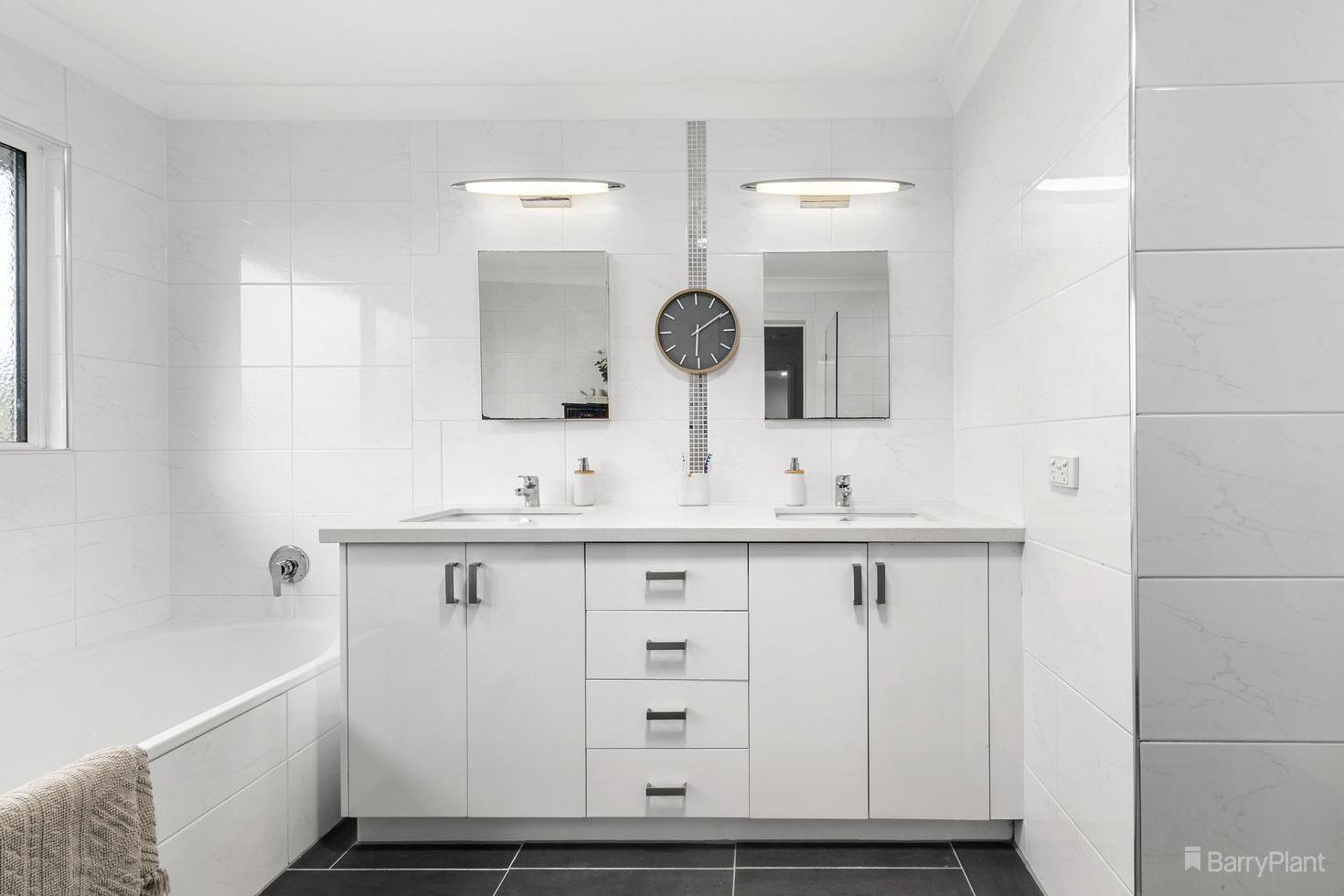13 Poplar Crescent, Bellfield, VIC 3081, Bellfield - Thumbnail 8