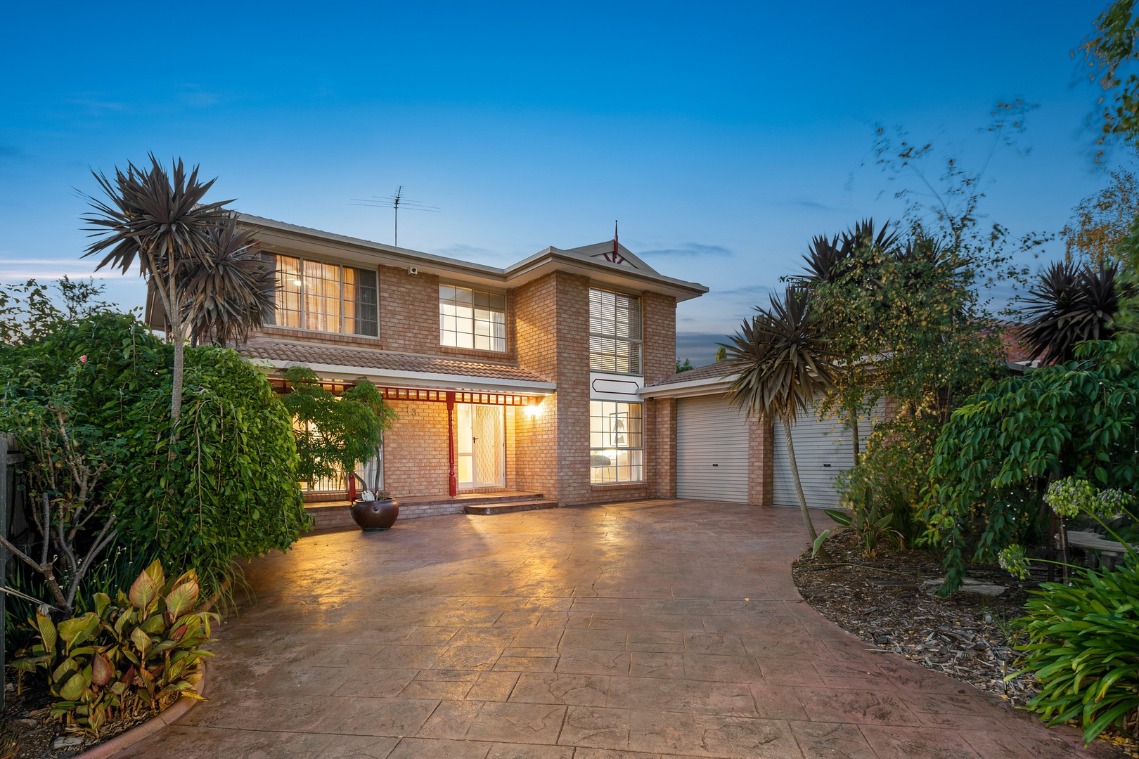 13 Queens Parade, Hillside, VIC 3037, Hillside - Thumbnail 2